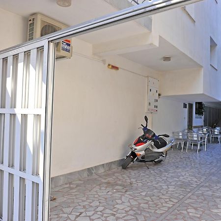 Family Hotel Blazhi Sandanski Buitenkant foto
