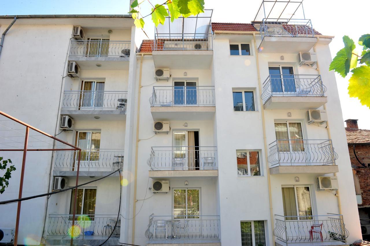 Family Hotel Blazhi Sandanski Buitenkant foto