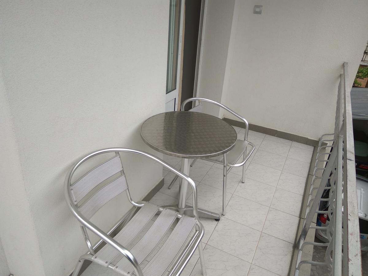 Family Hotel Blazhi Sandanski Buitenkant foto